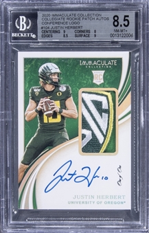 2020 Immaculate Collection "Collegiate Rookie Patch Autographs" Conference Logo #104 Justin Herbert Signed Patch Rookie Card (#1/1) - BGS NM-MT+ 8.5/BGS 10